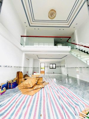 cho thuê nhà trệt lửng lầu mới 3 phòng ngủ khu nam long central lake hưng thạnh cái răng