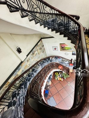 bán nhà phố hàng ngang, hoàn kiếm, giá 115 tỷ, dt 93m2/mt 3,5m/5 tầng, đường 9m, dòng tiền.