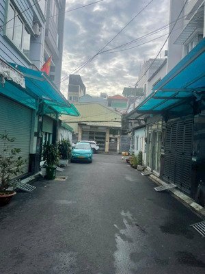 nhà cấp 4 gò dầu tân phú hxh 7m, dt 5.5x15.5m, ngay ngã tư tân quý, giá tốt