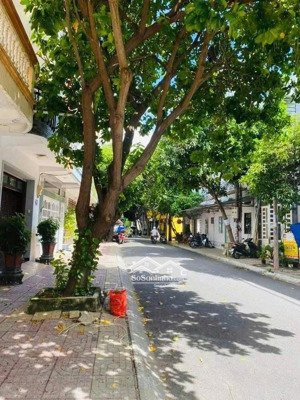 bán biệt thự gần biển phan chu trinh