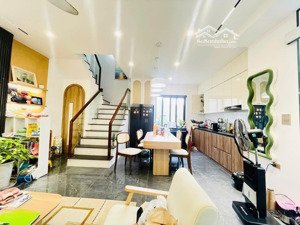 tứ hiệp -thanh trì -nhà đẹp hiện đại - xem là chốt