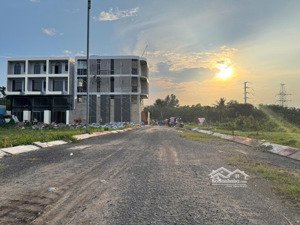 siêu phẩm giữa lòng thủ đức nhà chính chủ giá cực mềm - diện tích chuẩn: 4x14m full thổ cư