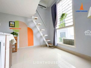 phòng gác cửa sổ thoáng full nt new 100% gần các trường đại học bình thạnh