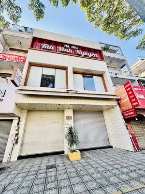 cho thuê - 9 ngô gia tự, quận 10 - 8x30m (3 tầng - thang máy)