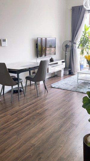 cần bán gấp căn hộ flora mizuki 68m2 2pn/2wc giá 3,9 tỷ có ít nội thất. lh: minh thanh