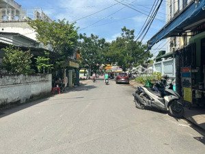 gấp bán nhà mặt tiền đường nhựa 12m quận 7 - 5x36m - 3 tầng - chỉ 19tỷ còn bớt