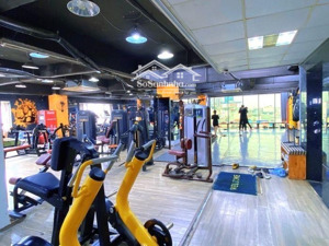 ngay phố xã đàn, 13 tầng nổi, 1 hầm, để đc vài chục ô tô và xe máy. 320m2, chỉ 95 tỷ.