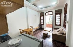 Cho thuê Căn hộ dịch vụ tại Ngõ 105 Thụy Khuê Tây Hồ. Ban công View cực thoáng. Chỉ 7tr