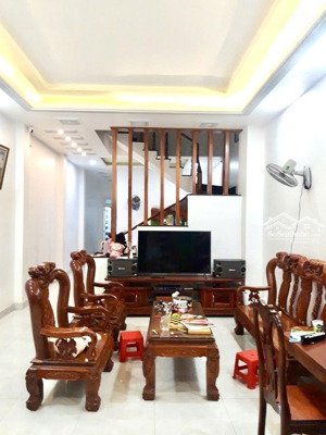 bán nhà long bình quận 9 1 trệt 1 lầu, sân ô tô, sổ riêng, vị trí đẹp gần vinhomes grand park