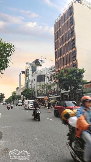 bán nhà mặt tiền ngay trường sơn 5,5x22 3 lầu rẻ nhất sân bay giá chỉ 25 tỉ