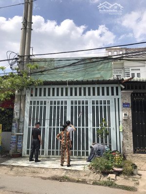 cho thuê nhà nguyên căn tx33 phường thạnh xuân q12 giá 5tr/tháng lh e trang