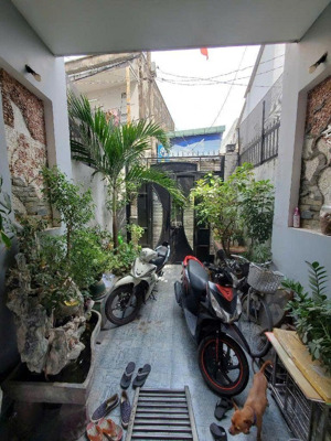 hiếm chỉ 6.9 tỷ hxh hạnh thông tây mặt tiền quang trung