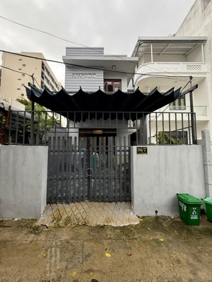 chính chủ bán lô đất kiệt 96 bà huyện thanh quan cách biển võ nguyên giáp 1phút. hướng đông nam đẹp