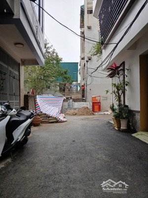 chính chủ bán nhà phú thượng, tây hồ, ngõ oto tải chạy ầm ầm.