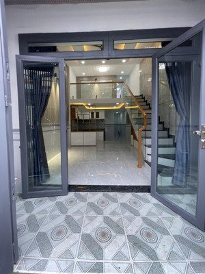 bán nhà riêng tại hiệp thành building, 1,638 tỷ, 40m2, 3pn, 2wc, giá tốt