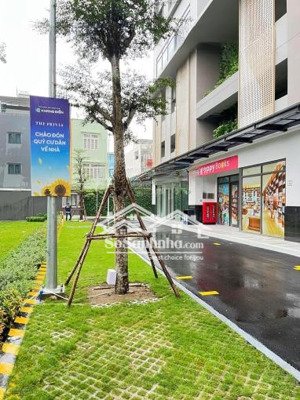 bán căn nhà - shop kinh doanh ngay sát chân khu privia an dương vương. 348m2. giá 13,9 tỉ