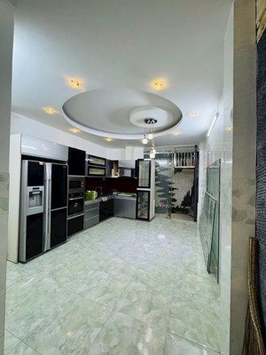 bán nhà hẻm 8m yên thế, phường 2, tân bình; 4x27,3m - sát sân bay