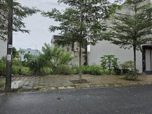 bán nhanh lô đất view công viên khu tập thể xi măng bút sơn phường châu sơn tp phủ lý - hà nam