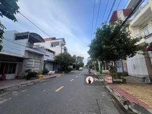 nhà đẹp phước bình! bán căn góc 159 m2, mặt tiền đường số - cạnh global city giá bán 12 tỷ