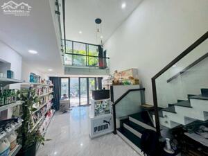  Nhà 4 tầng Tiên Sơn 18 – trung tâm Hải Châu – đẹp đến mức chỉ cần bước vào là muốn ở ngay