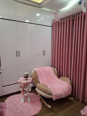 12 triệu. mới tinh. 5 tầng. full đồ lh zalo) cho thuê nguyên căn nhà mới