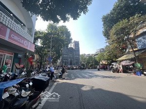 bán nhà phố nhà chung, hoàn kiếm, giá 137 tỷ, dt 90m2/mt 4,5m/4 tầng, đường 20m, dòng tiền.