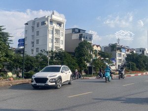 phố cổ ngọc lâm phường bồ đề long biên, hà nội - 1 căn biệt thự sân vườn