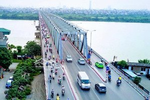 bán nhà mặt phố nguyễn văn cừ 450, 2 tầng, mặt tiền 18m, dài 24m, 260 tỷ