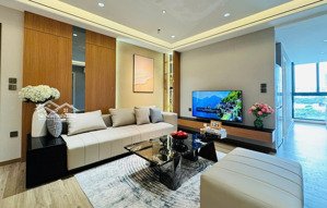 bán căn 3 ngủ có slot oto, cực hiếm, giá nhỉnh 10 tỷ. lh 