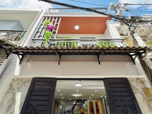 cô 8 cần bán gấp nhà 69m2 đào duy anh phường 9 phú nhuận