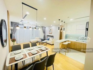 bán căn hộ 108m2, 3pn 2vs, cửa tb, ban công đn, full đồ, chung cư the zei mỹ đình. giá 10 tỷ