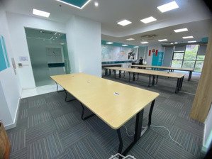 cho thuê văn phòng golden west lê văn thiêm 120m², 190m², 500m² giá chỉ 200k/m² sẵn nội thất