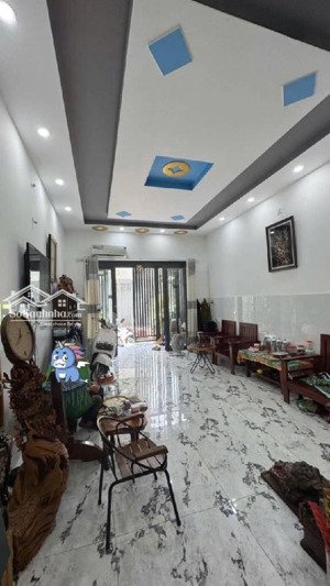 đường lê quát- tân phú: 4 x18, 4tầng, đường7m, giá 9tỷ tl.