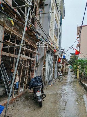 siêu phầm 6 tầng thang máy, ô tô nằm trong nhà. tại cao xá - đức thượng - hoài đức