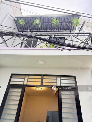 nhà 2 lầu linh tây, sổ hồng riêng, hẻm xe hơi 35 m2 giá 3.350