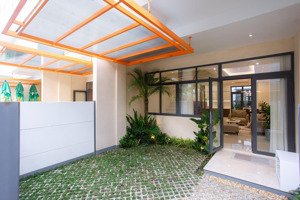 cần bán căn góc đẹp 116m2. vị trí đẹp, 2 mặt thoáng. hỗ trợ vay 70%. ân hạn lãi và gốc 18 tháng.