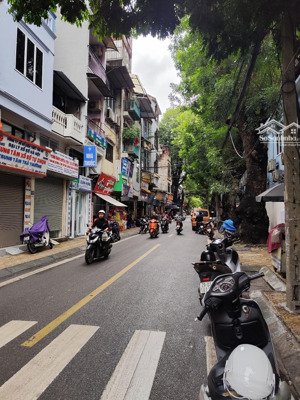 [hàng kín] - mặt phố nghĩa dũng - 40m 4 tầng - tương lai 2 mặt phố vỉa hè - kinh doanh - tích sản .