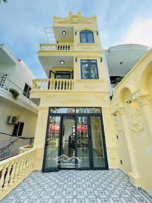 cho thuê nhà phố 4m x 17m mặt tiền đường - quang trung - p11 - gò vấp