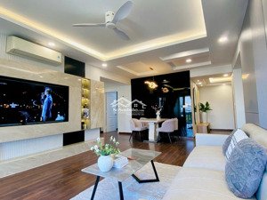 gấp. chủ gửi bán gấp trong tháng căn hộ 3pn chung cư mỹ khánh nội thất đẹp, giá 9,6 tỷ