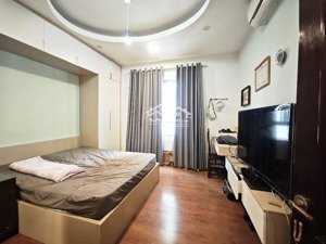 bán căn hộ tòa 17t kđt trung hòa nhân chính, 120m2, 9.x tỷ, 3 ngủ, 2 vs, sổ đỏ, full nội thất.