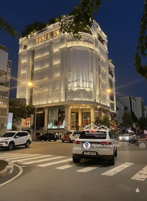 nhà phố 9 tầng, lô góc tân mỹ, đối diện chợ , view landmark 81, tiện ích vip phú mỹ hưng.