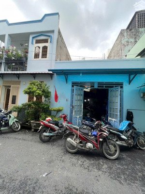 nhà hẻm gò dầu 5.5x15.5m nở hậu c4 đang cho thuê giá 7.7 tỷ tl