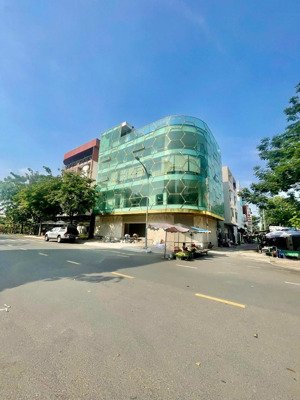 toà nhà góc 2mt - phạm văn ngôn & đs 7, quận 2 - dt 10 x 16m - hầm 4 tầng - thuê 200tr - giá 58 tỷ