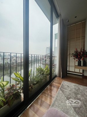 bán nhà 8 tầng thang máy, ô tô đỗ cửa nguyễn văn cừ, long biên siêu phẩm duy nhất