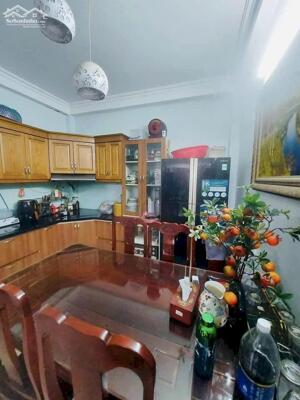 Cho thuê nhà riêng ngõ 147 Phú Đô quận Nam Từ Liêm 40m x 4T, 4 NGỦ giá 11.5 triệu