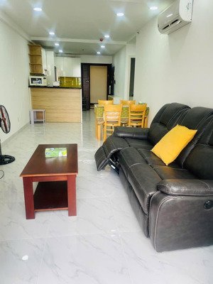 scenic valley | 2pn | 2wc i 80m2 | full nội thất.
view bể bơi.