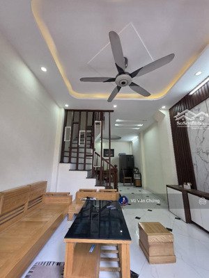 bán nhà 4 tầng ngõ 138 ỷ la 39m nở hậu gần aeon mall giá 5.8 tỷ