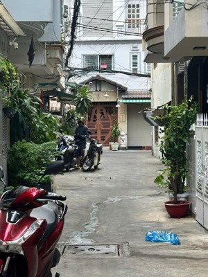 tôi bán nhà đường 3 tháng 2| quận 10 - 3.6x14m 2 tầng đất cn 48m2