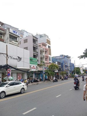 cho thuê nhà mặt phố 48 cách mạng tháng tám, quận 3, tp.hcm, trệt 8 lầu 105 triệu/tháng