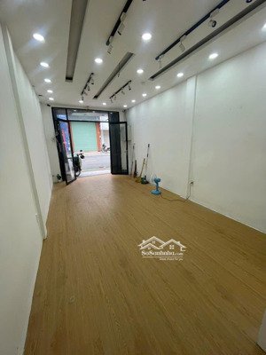 nhà nguyên căn mặt tiền trần mình quyền q10, dt 3.5x11 nở hậu 6m, trệt 3 lầu 6pn, kd tự do